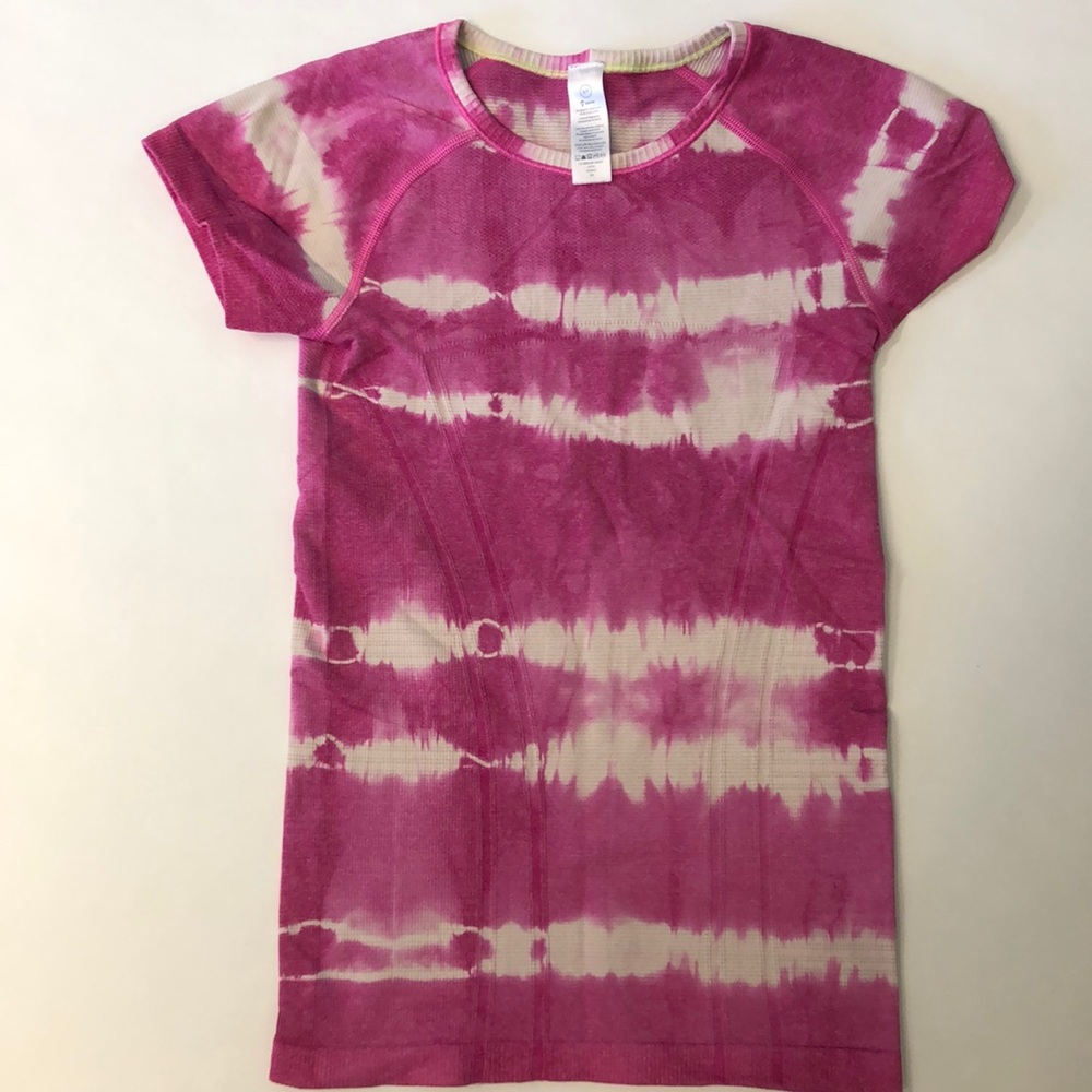 Ivivva fly tech pink tie dye short sleeve short S